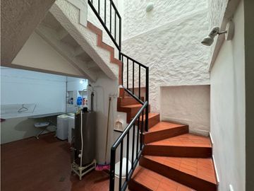 Casa en venta en Envigado transversal intermedia, mall la Sebastiana