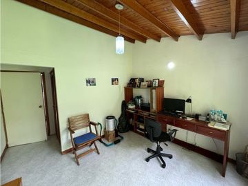 Casa en venta en Envigado transversal intermedia, mall la Sebastiana