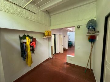 Casa en venta en Envigado transversal intermedia, mall la Sebastiana