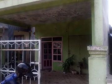 Rumah Second Lama Pinggir Jalan Dekat Pusat Wisata Junrejo Kota Batu