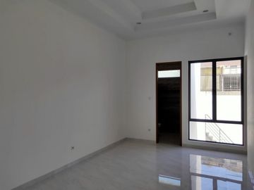 rumah baru 2 lantai minimalis modern mekar wangi Bandung