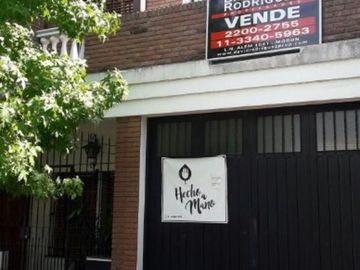 CHALET DE 4 AMBIENTES EN VENTA - MORON SUR