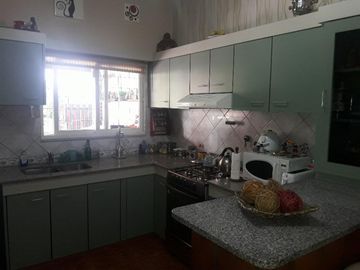 CHALET DE 4 AMBIENTES EN VENTA - MORON SUR