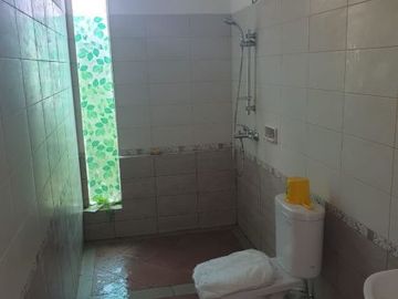 'r'rumah di bojong koneng dekat dago resort bandung
