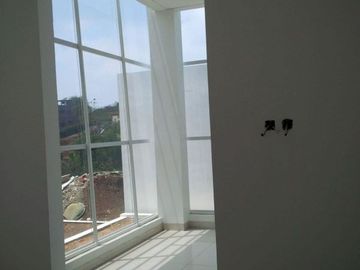 'r'rumah di bojong koneng dekat dago resort bandung
