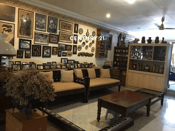 Dijual Rumah Terawat Strategis Pondok Indah Jakarta Selatan