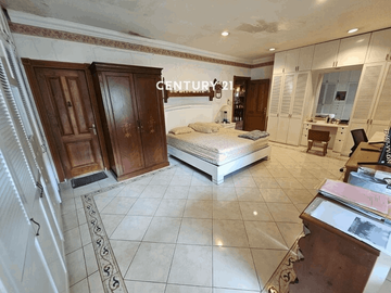 Dijual Rumah Terawat Strategis Pondok Indah Jakarta Selatan