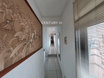 Dijual Rumah Terawat Strategis Pondok Indah Jakarta Selatan
