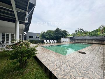 Rumah Asri Mewah Nyaman 3 Lantai Siap Huni Purwakarta Jawa Barat