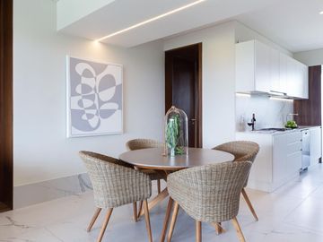 Apartamento con vista al mar, campo de golf y la reserva natural.