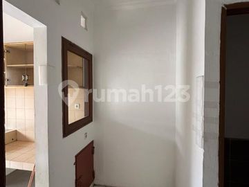 Dijual Rumah di Melati Mas Residence Hadap Selatan