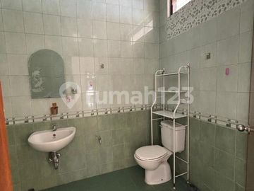 Dijual Rumah di Melati Mas Residence Hadap Selatan