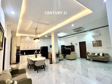 Rumah Besar Fully Furnished 2 Lantai Di Jaksel Of 13954