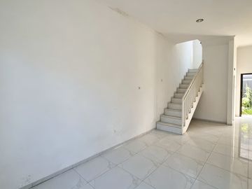 Dijual Rumah 2 Lantai Baru di Komplek Taman Duta, Sukmajaya Depok