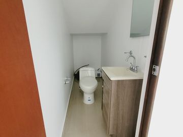 Casa en Pachuca con alberca atras de la UAEH