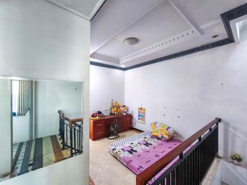 Rumah 2 Lt di Tangerang Akses Dekat Stasiun Poris Bebas Banjir J-52121