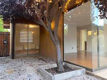 Casa venta 4 dormitorios 3 baños El Solar Arqviva, Peñalolén