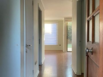 Casa venta 4 dormitorios 3 baños El Solar Arqviva, Peñalolén