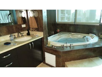 Venta: 4 recámaras en Pacific Bay, San Francisco