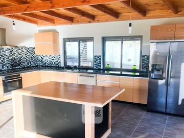 Compra hermosa casa en Quilpué, SIN CORREDOR-id-2753