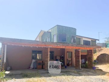 Compra hermosa casa en Quilpué, SIN CORREDOR-id-2753