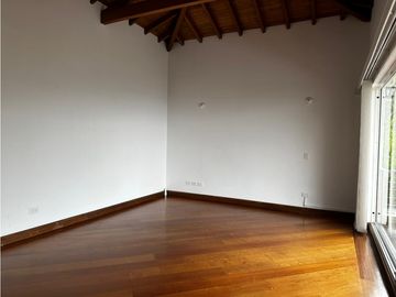 CASA EN VENTA ALTOS DEL POBLADO
