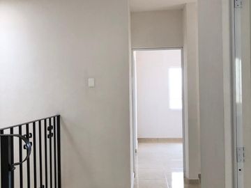 Casa residencial en pachuca dentro de fraccionamiento controlado
