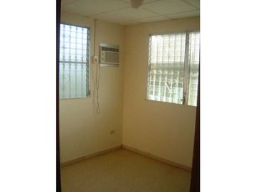 VENDO CASA EN LA CHORRERA COOPEVE 3R
