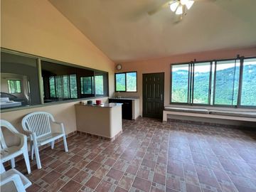 VENTA CASA CON VISTA AL MAR Y A LA MONTAÑA  ALTOS DEL MARIA