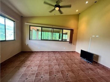 VENTA CASA CON VISTA AL MAR Y A LA MONTAÑA  ALTOS DEL MARIA