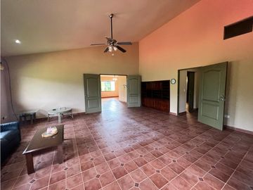 VENTA CASA CON VISTA AL MAR Y A LA MONTAÑA  ALTOS DEL MARIA
