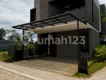 Rumah 2 Lantai di BSD City Dekat Akses Tol