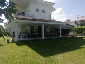 VENDE CASA CAMPESTRE