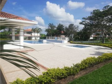 VENDE CASA CAMPESTRE