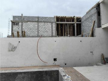 CASA EN VENTA EN CUMBRES 4o SECTOR, LLAVE EN MANO MONTERREY