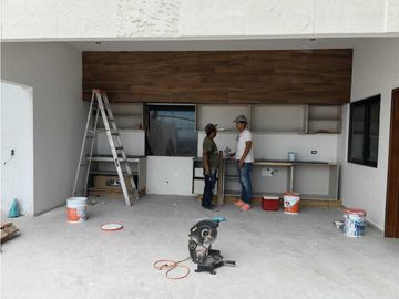 CASA EN VENTA EN CUMBRES 4o SECTOR, LLAVE EN MANO MONTERREY