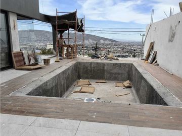 CASA EN VENTA EN CUMBRES 4o SECTOR, LLAVE EN MANO MONTERREY