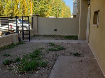 Duplex A Estrenar en Venta, B° Ayres del Valle, Cipolletti