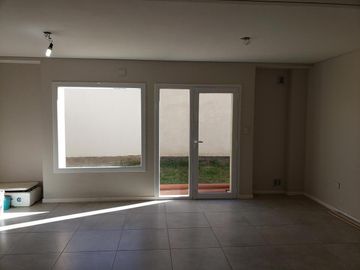 Duplex A Estrenar en Venta, B° Ayres del Valle, Cipolletti