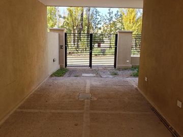 Duplex A Estrenar en Venta, B° Ayres del Valle, Cipolletti