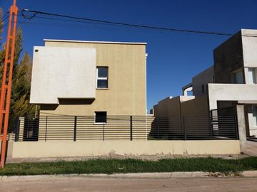 Duplex A Estrenar en Venta, B° Ayres del Valle, Cipolletti