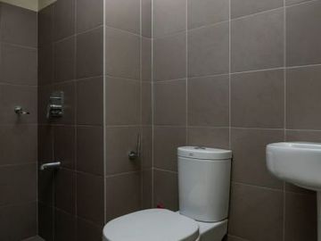 FOR SALE 1 BEDROOM CONDO UNIT IN MAKATI near RUSTANS AND GLORIETTA