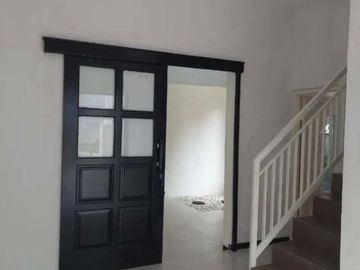 Villa Mewah Harga 1 M Dikawasan Klub Bunga Kota Batu