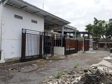 Di Daerah Istimewa Yogyakarta Rumah dekat Candi Prambanan 50 meter dari Jalan Taskombang