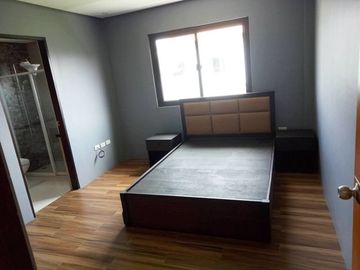 Three Storey with Five Bedrooms House and Lot for Sale in H
