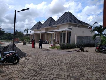 Rumah Mijen 3 menit ke Kampus Unika BSB Semarang Barat