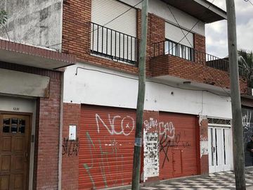 Departamento y local en VENTA Y ALQUILER sobre Alem al 1200- Monte Grande