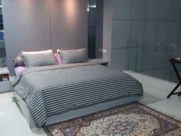 *DISEWAKAN APARTEMEN SOHO SKYLOFT CIPUTRA WORLD*