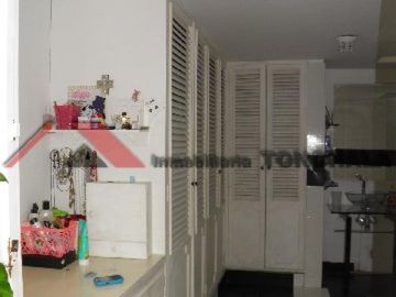 casa en venta en la riviera. Cod V10338