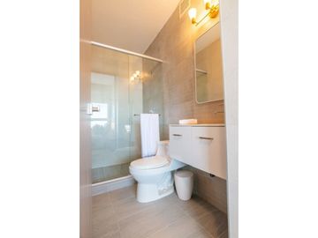 VENTA PENTHOUSE JR TIPO LOFT AMOBLADO LA LOMA 12 DE OCTUBRE